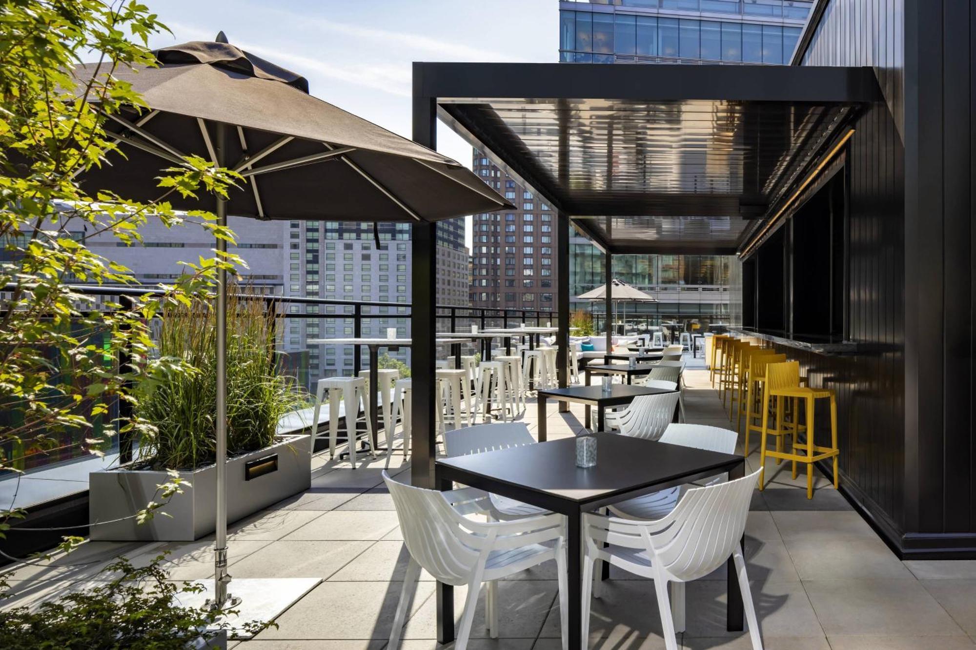 Hotel Humaniti Montreal, Autograph Collection Montreal