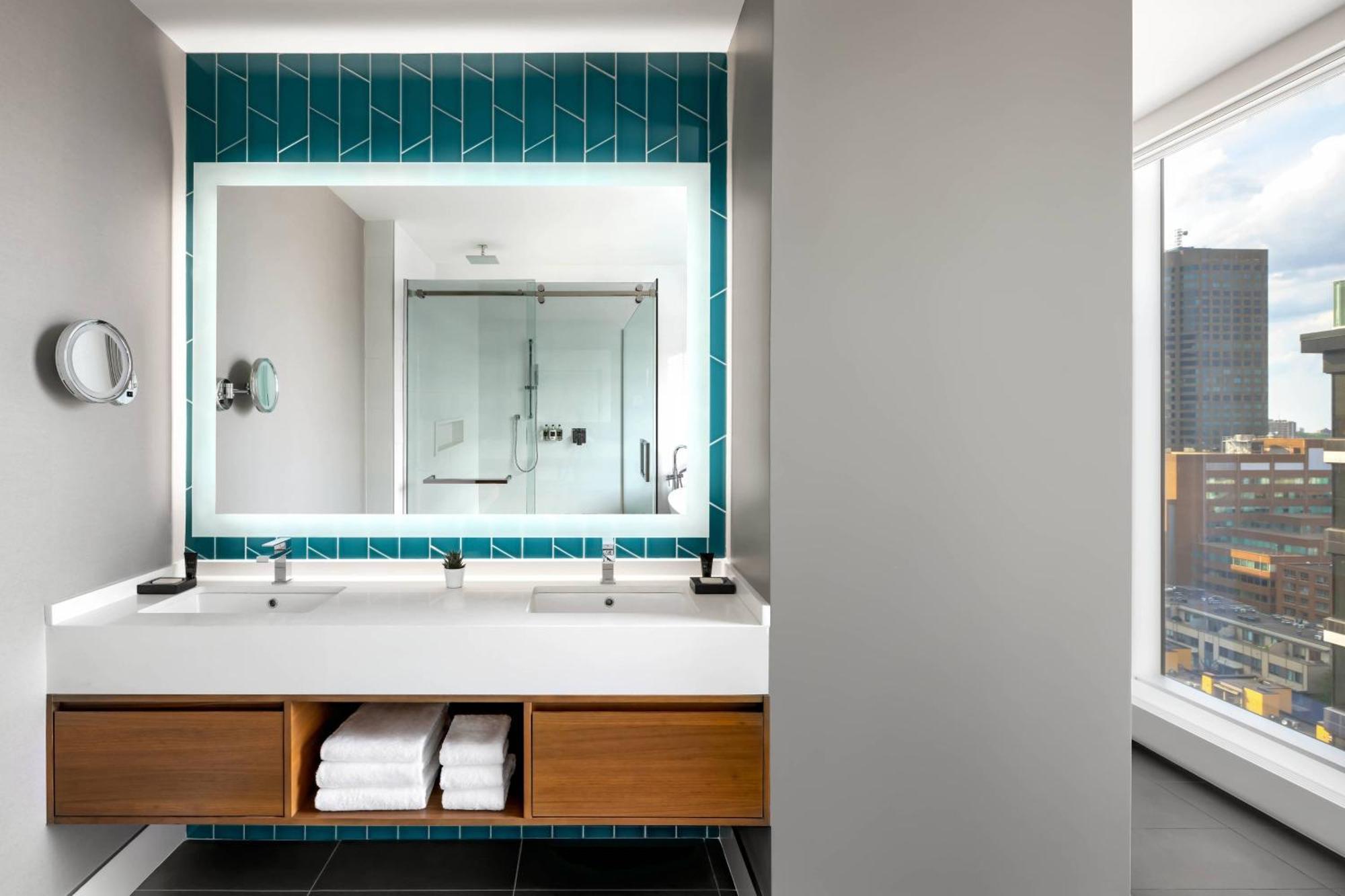 Hotel Humaniti Montreal, Autograph Collection